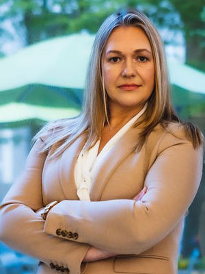 Angela McIlveen of McIlveen Family Law, Ben Glass Marketer of the Year winner